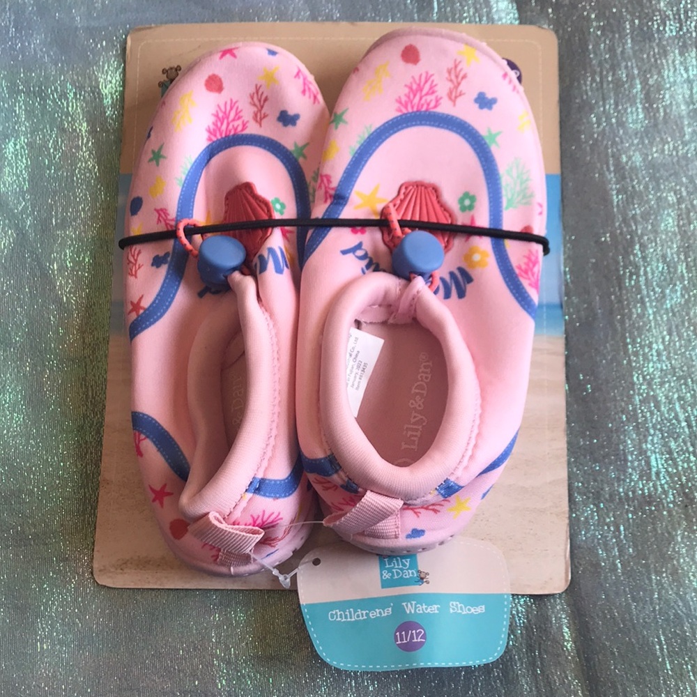 3/$15 Lily & Dan Pink Mermaid Water Shoes - Picture 1 of 3
